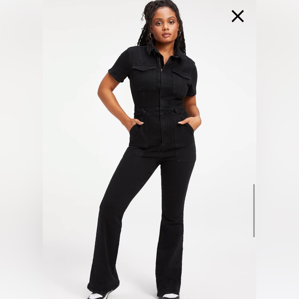 GOOD AMERICAN
Fit For Success Bootcut Jumpsuit